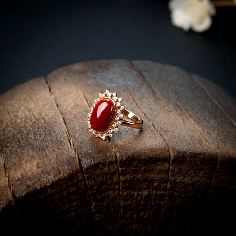 金镶钻阿卡红珊瑚戒指--红珊瑚-阿卡-B106816L20002